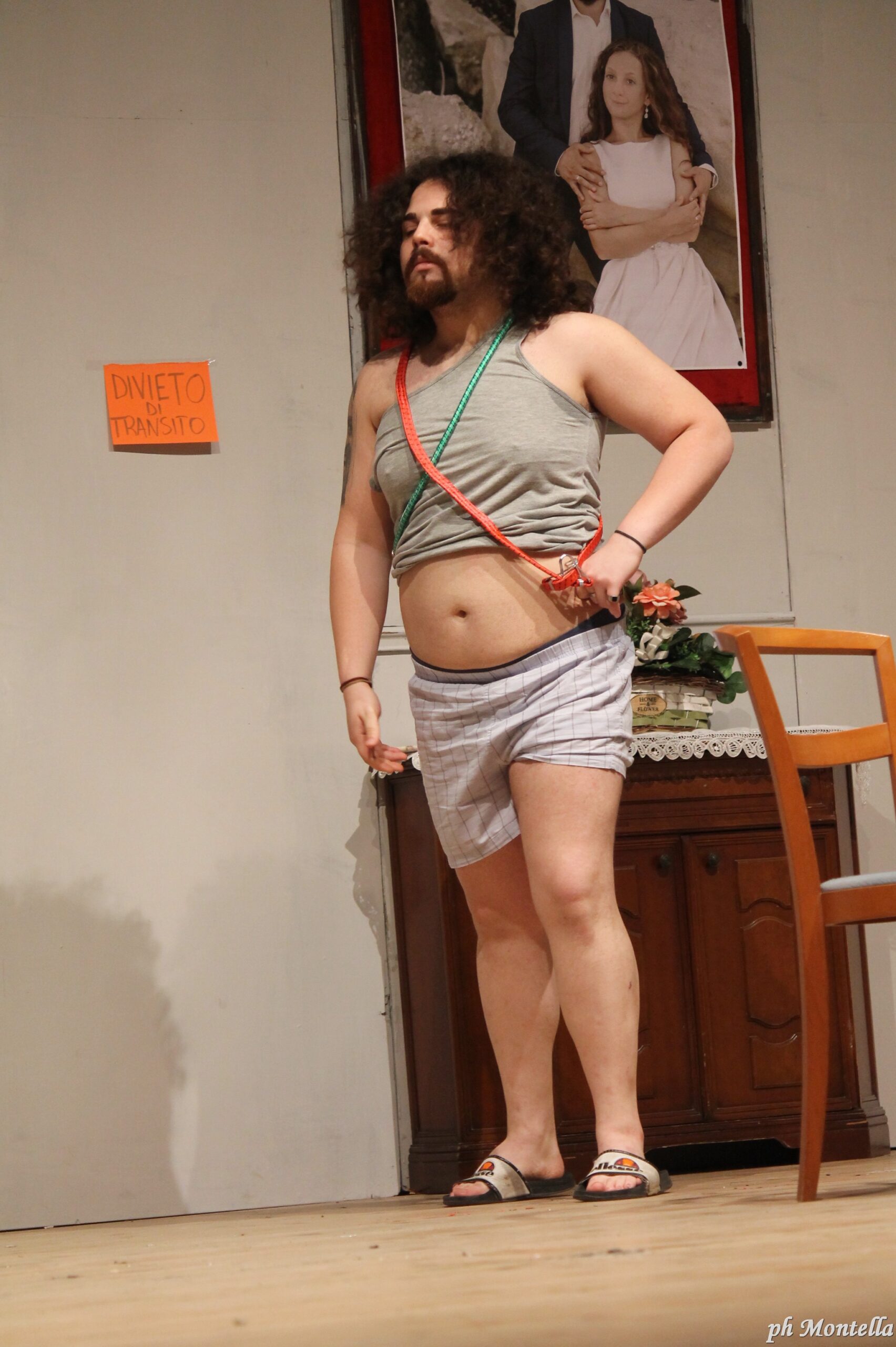 BAIANO. L’ Aquilone in scena, con Difetti di famiglia. Al Colosseo primo piano per Mexs, l’ androide modello maschio evoluto BAIANO. L’ Aquilone in scena, con Difetti di famiglia. Al Colosseo primo piano per Mexs, l’ androide modello maschio evoluto