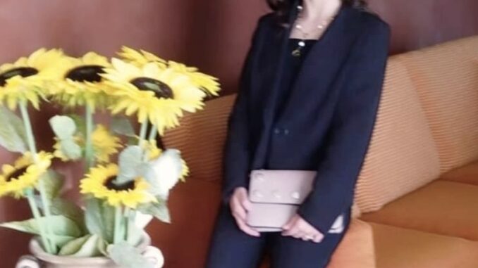 c6b9e573-8625-46ea-8333-77b0862df929