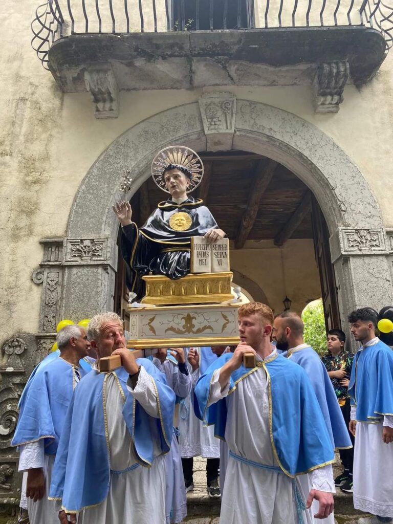 Forino (Av):  Grande giornata di fede ed emozione per l arrivo di San Nicola da Tolentino Patrono di Montoro