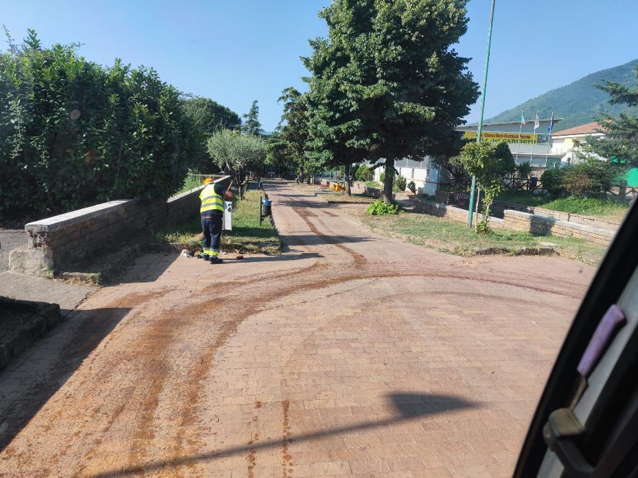 Montoro, pulizia e manutenzione dell’arredo urbano della città. Un importante intervento di manutenzione e pulizia della città di Montoro. Montoro, pulizia e manutenzione dell’arredo urbano della città. Un importante intervento di manutenzione e pulizia della città di Montoro.