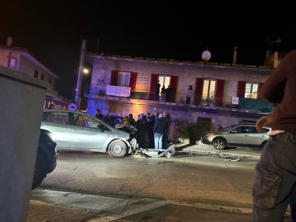 Gravissimo incidente a Baiano: violenta collisione all’incrocio tra Via Nazionale/ 7 bis e Via Calabricitta. Due feriti, uno grave