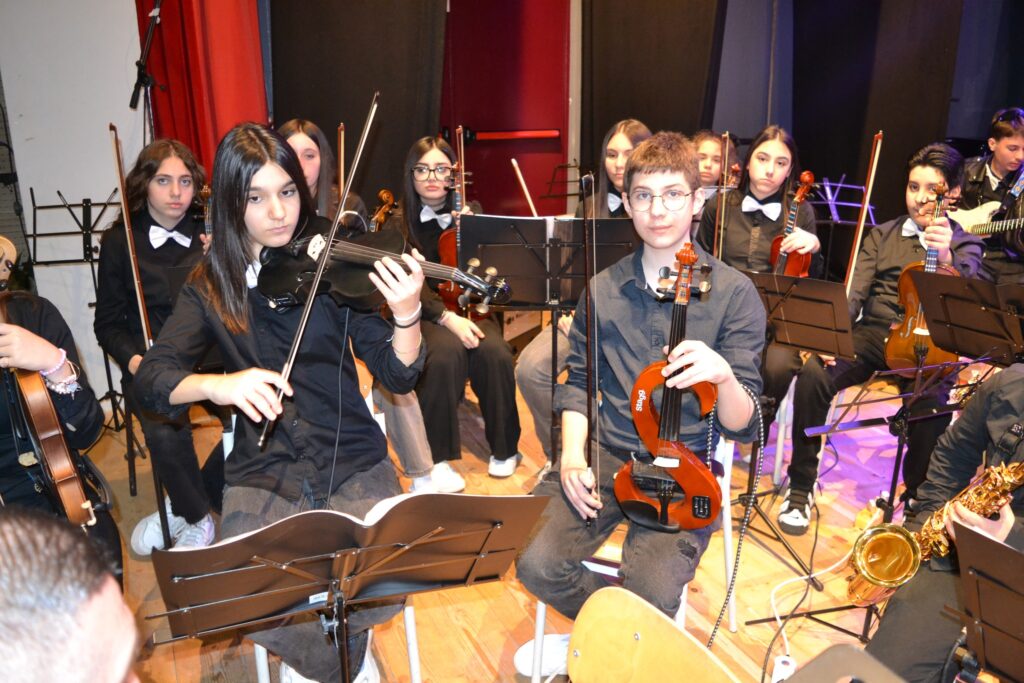 BAIANO. Incanto di armonie musicali, al Colosseo. Quando la Scuola vive… il territorio