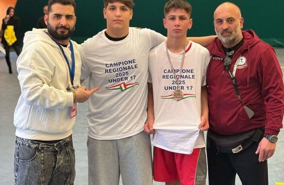 Arena e Maddaluno al centro il maestro Salvatore Toscano a sinistra