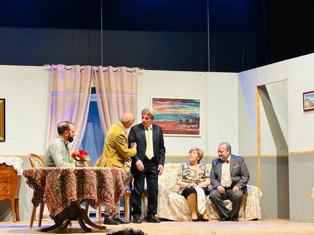 “Ditegli sempre di sì” conquista il pubblico: successo per la rassegna “Anteprima Teatro Sotto le Stelle – Premio Vito Molaro 2025”