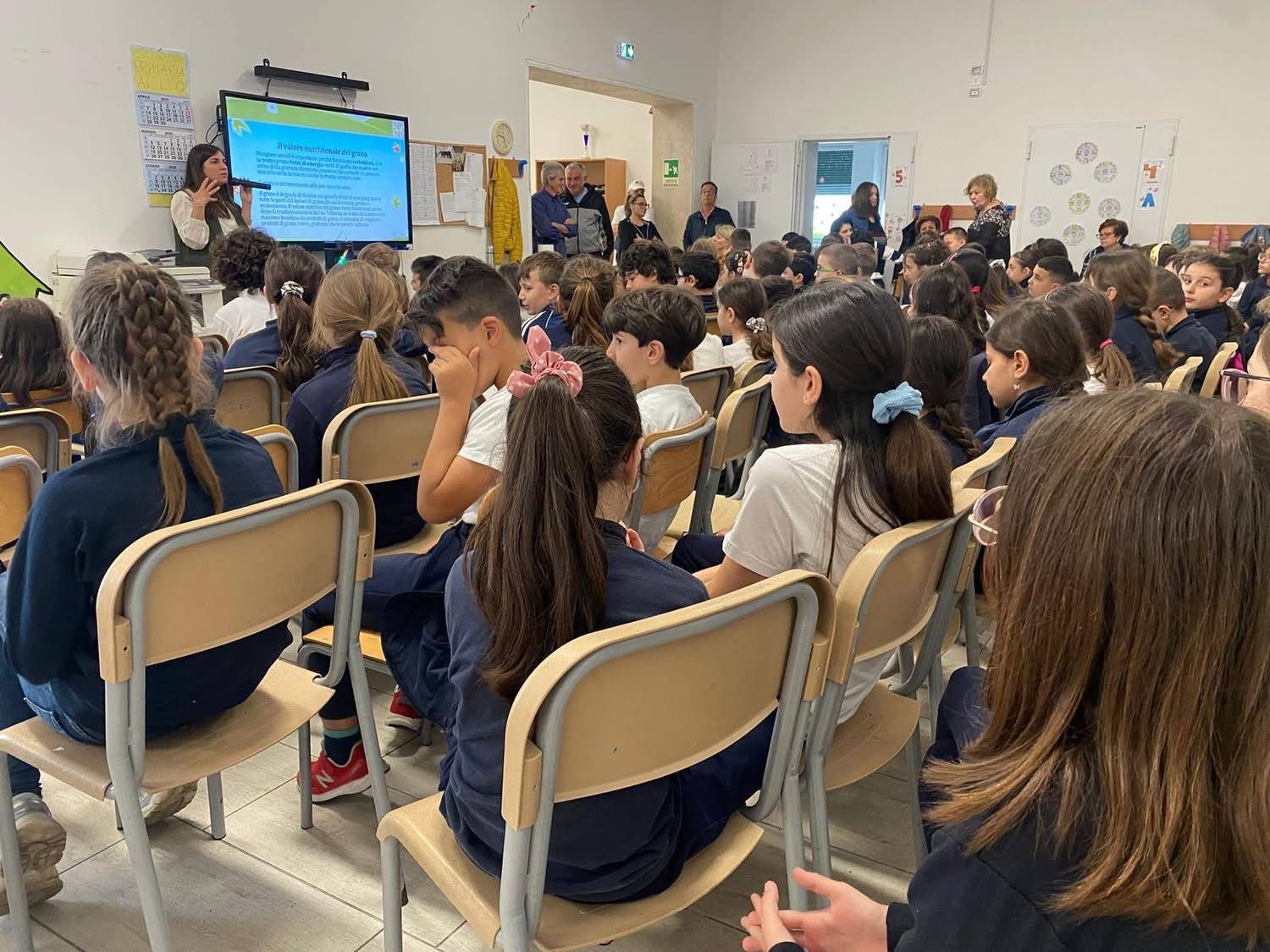 “Mani in pasta”, a Baronissi un progetto educativo tra grano, creatività e sorrisi