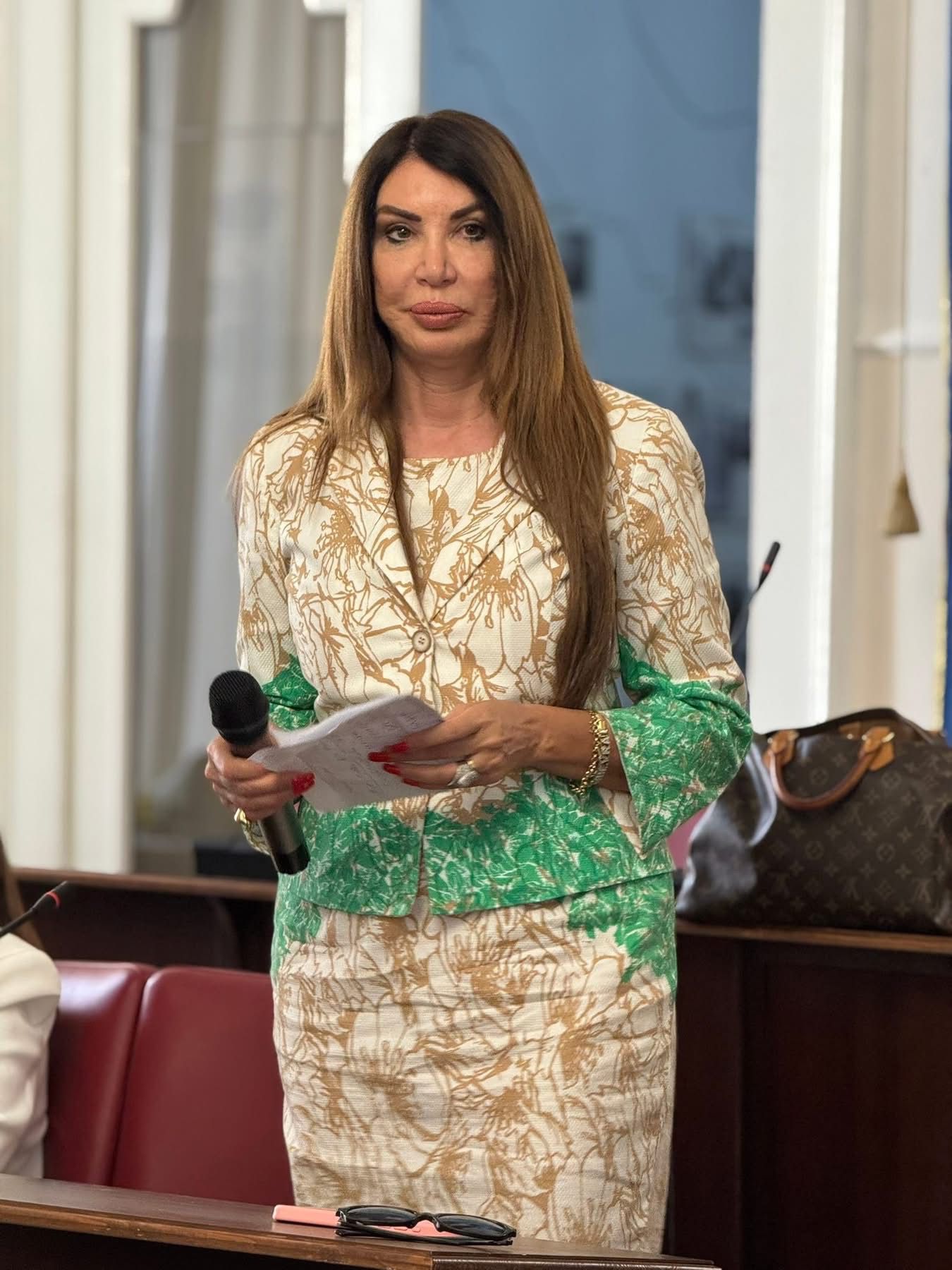 Pompei, un convegno per riflettere sul ruolo della genitorialità e la tutela dei minori.(Foto)