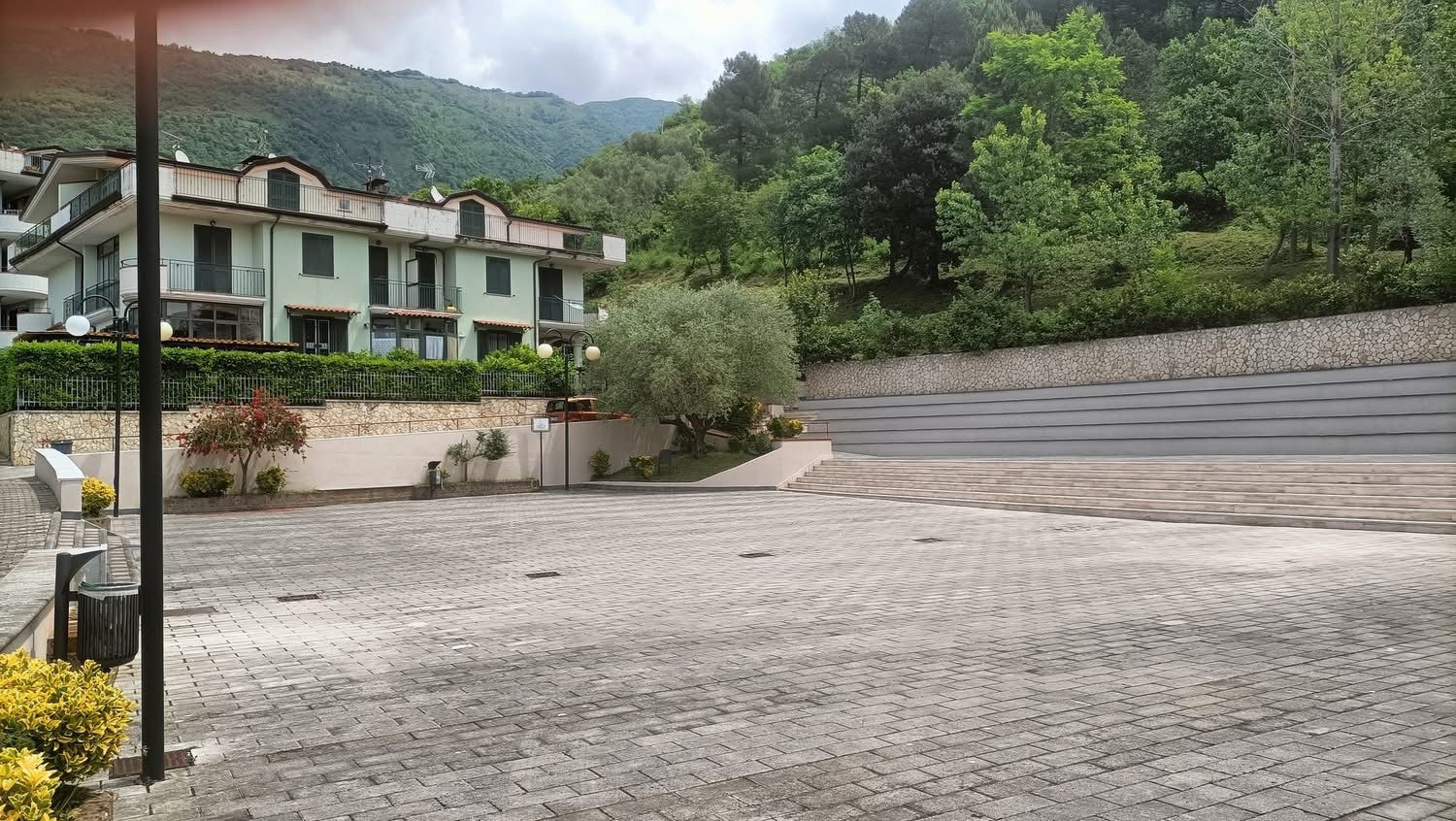  Quadrelle, completati i lavori in Piazza Masucci e Piazza Nassirya: “Spazi restituiti alla comunità”