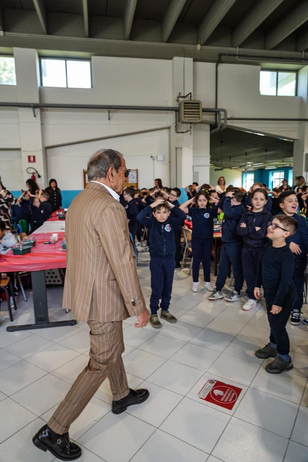 Sant’Anastasia, al plesso Boschetto si celebra il Giorno del Gioco tra natura, creatività e consapevolezza