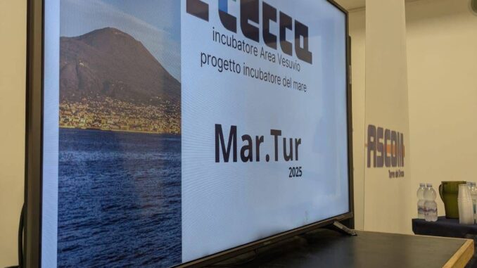 Torre del Greco, “MAR.TUR.2025”: confronto alla Stecca tra operatori turistici e specialisti della formazione
