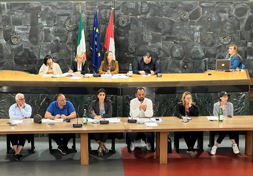 Baronissi, via libera al nuovo regolamento per i contributi economici: più equità e trasparenza per chi è in difficoltà