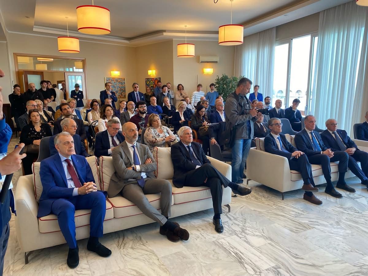 Indicazioni geografiche protette per l’artigianato: Torre del Greco guarda al futuro con il Consorzio “Corallo e Cammeo Torrese”.(Foto)