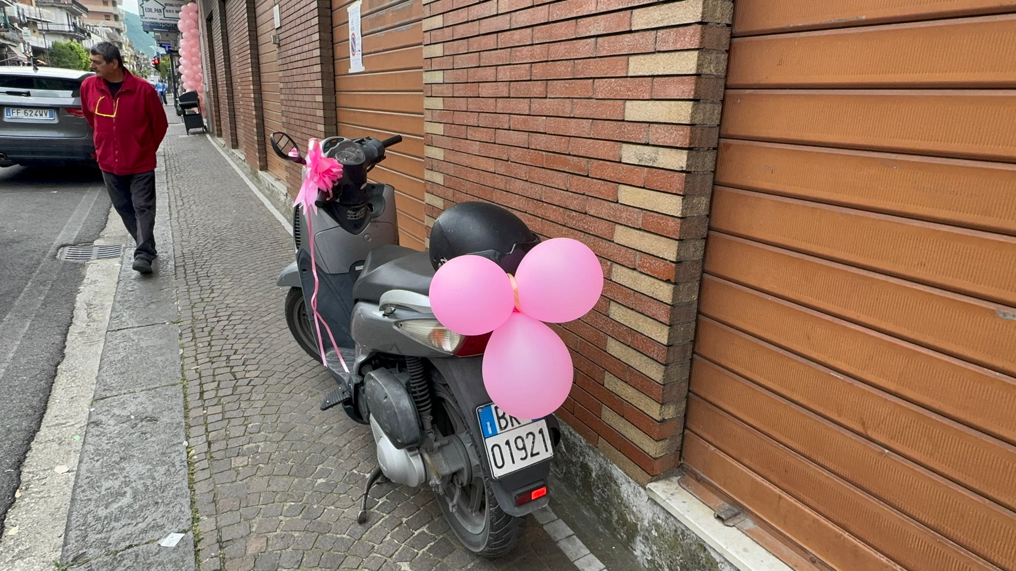 Il Giro chiama: Mugnano del Cardinale risponde in rosa (foto e video)