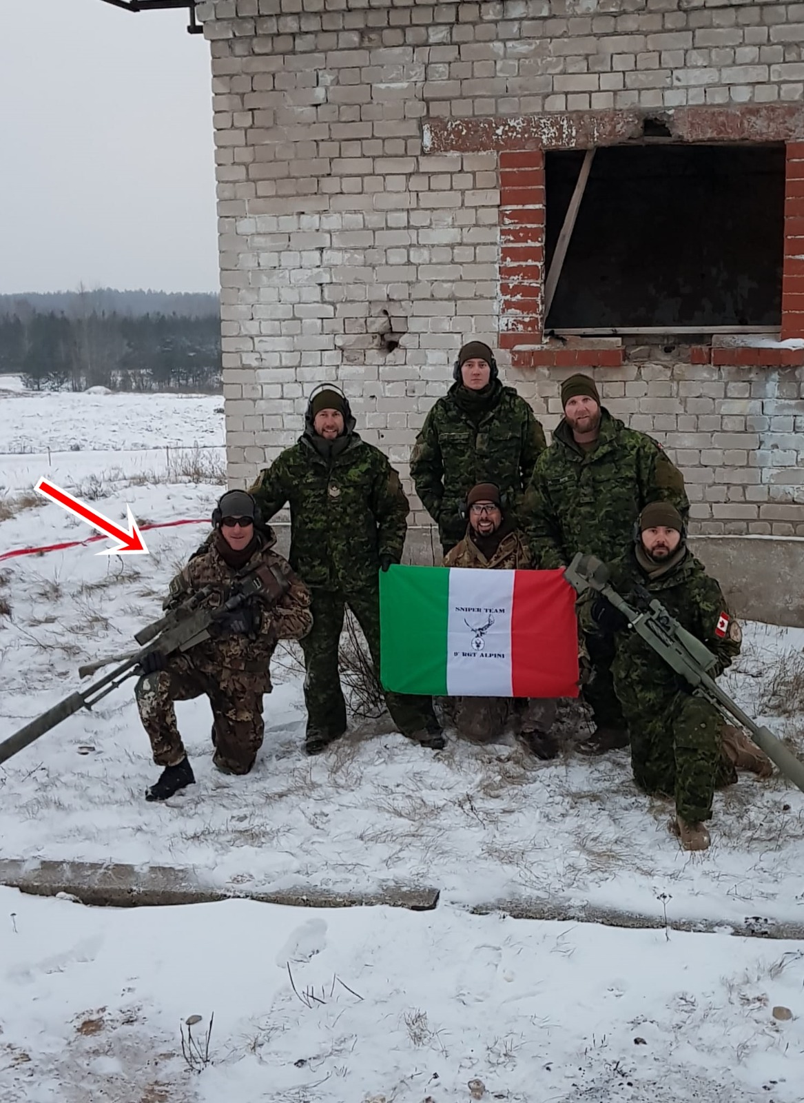 Dalla Ghillie Suit all’onore delle Penne Nere: il sergente Antonio Picciocchi alla 96ª Adunata Nazionale degli Alpini