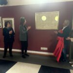 Baronissi, la Costituzione entra in aula consiliare: il dono del sindacalista Trotta.(Foto)