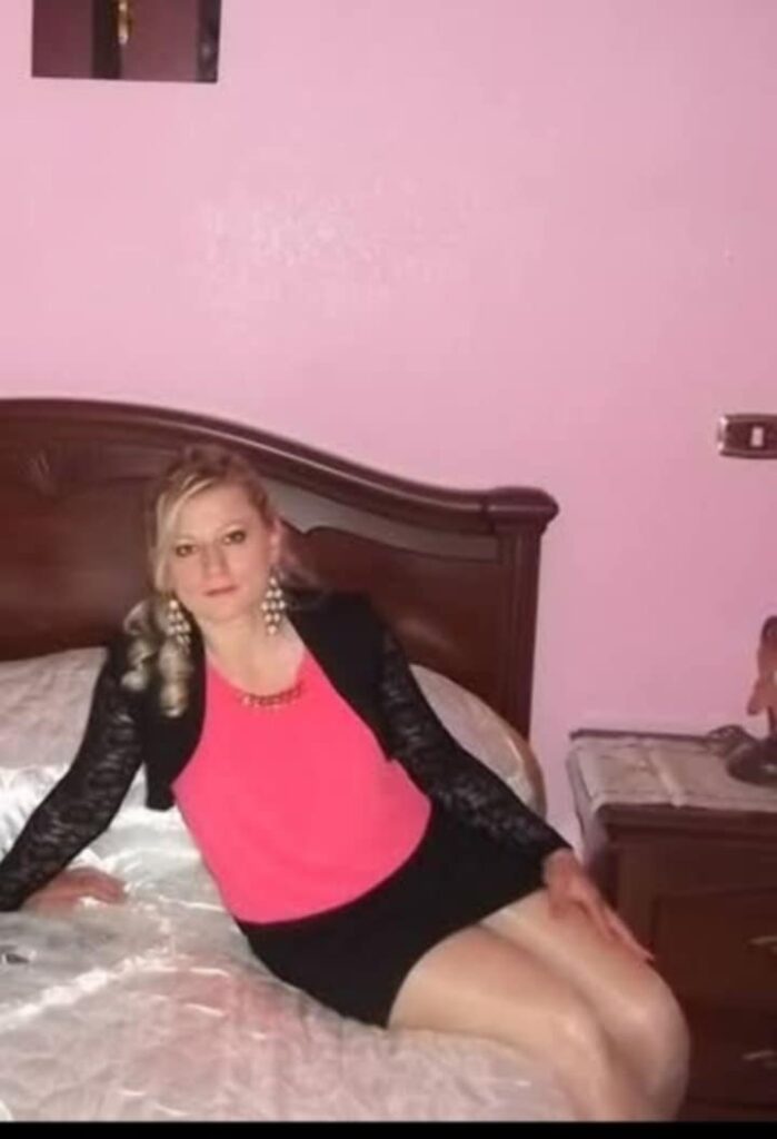 100 DI QUESTI GIORNI. Buon Compleanno Chiara Del Mastro! 40 Anni di Amore, Forza e Famiglia