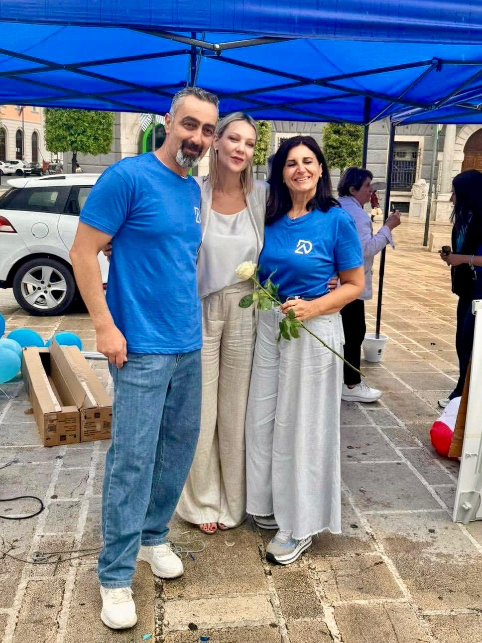 “Next Step”, camminata solidale per l’inclusione: la sindaca Nargi tra i partecipanti nonostante la pioggia