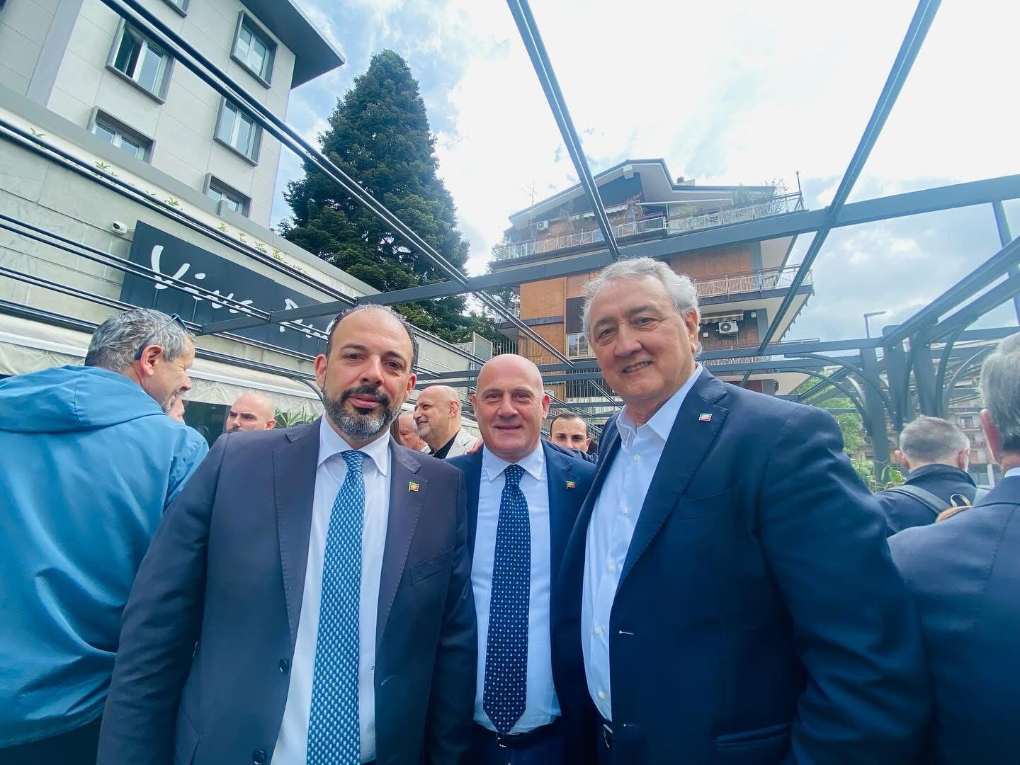 Petitto(FI): “Il centrodestra è pronto a riprendersi la Campania, basta perdere tempo”.(foto)