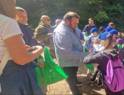 Il C.E.A. (Centro di Educazione Ambientale) della Comunità Montana Partenio – Vallo di Lauro fa il bis, con gli alunni dell’I.C. “Monsignor Pasquale Guerriero” di Avella. Il C.E.A. (Centro di Educazione Ambientale) della Comunità Montana Partenio – Vallo di Lauro fa il bis, con gli alunni dell’I.C. “Monsignor Pasquale Guerriero” di Avella.