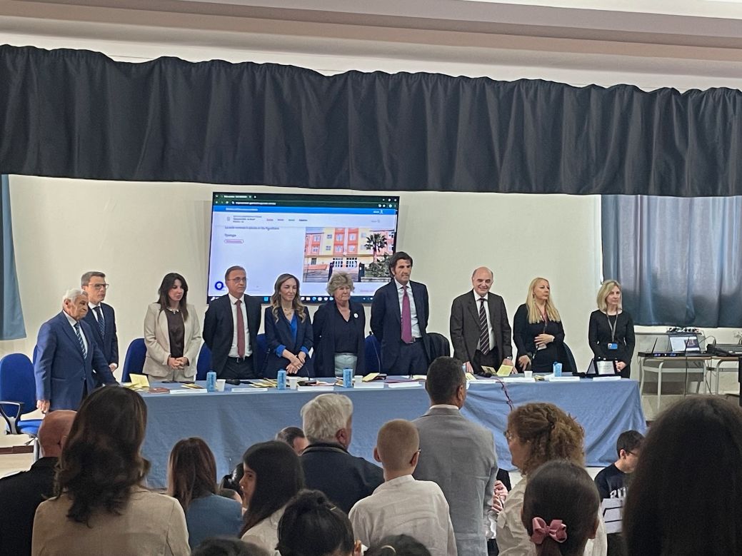 Baiano  Sperone.  Agorà di formazione e discorso pubblico, il Giovanni XXIII    Parini.