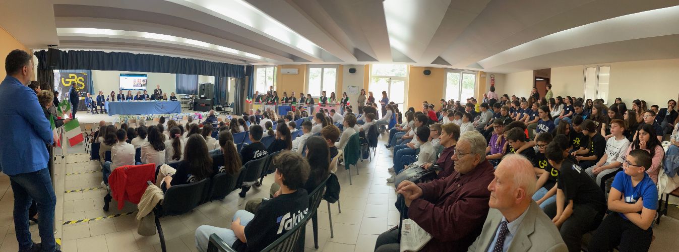 Baiano  Sperone.  Agorà di formazione e discorso pubblico, il Giovanni XXIII    Parini.