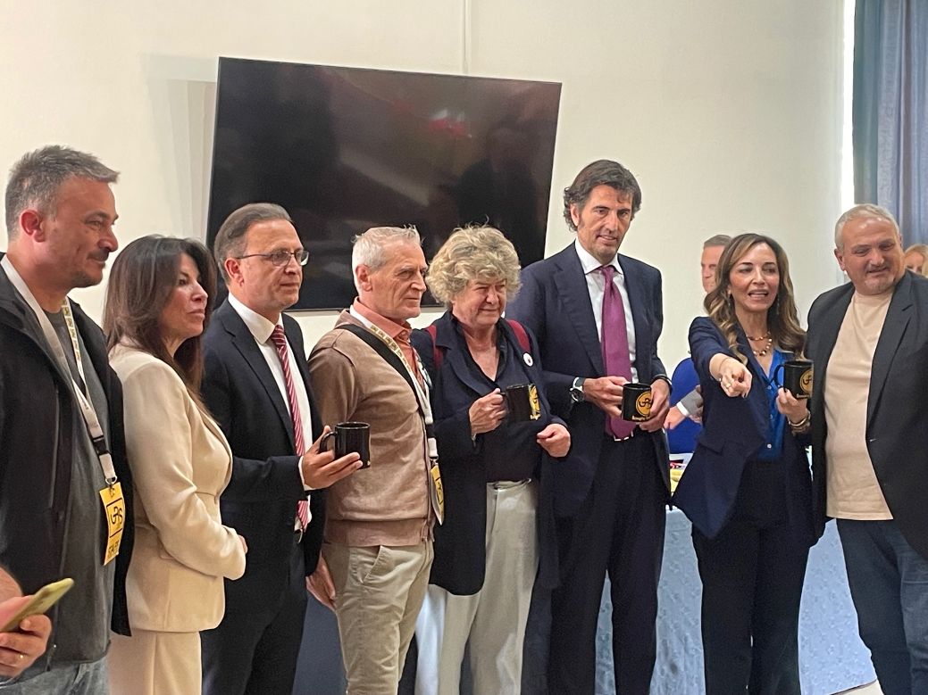 Baiano  Sperone.  Agorà di formazione e discorso pubblico, il Giovanni XXIII    Parini.