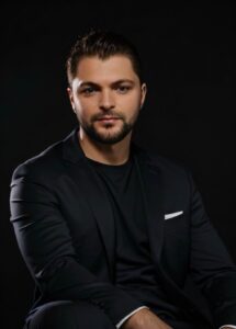 MUGNANO DEL CARDINALE. Infinita illusione: il romanzo d’esordio di Filomeno Soriano che invita a pensare oltre l’apparenza