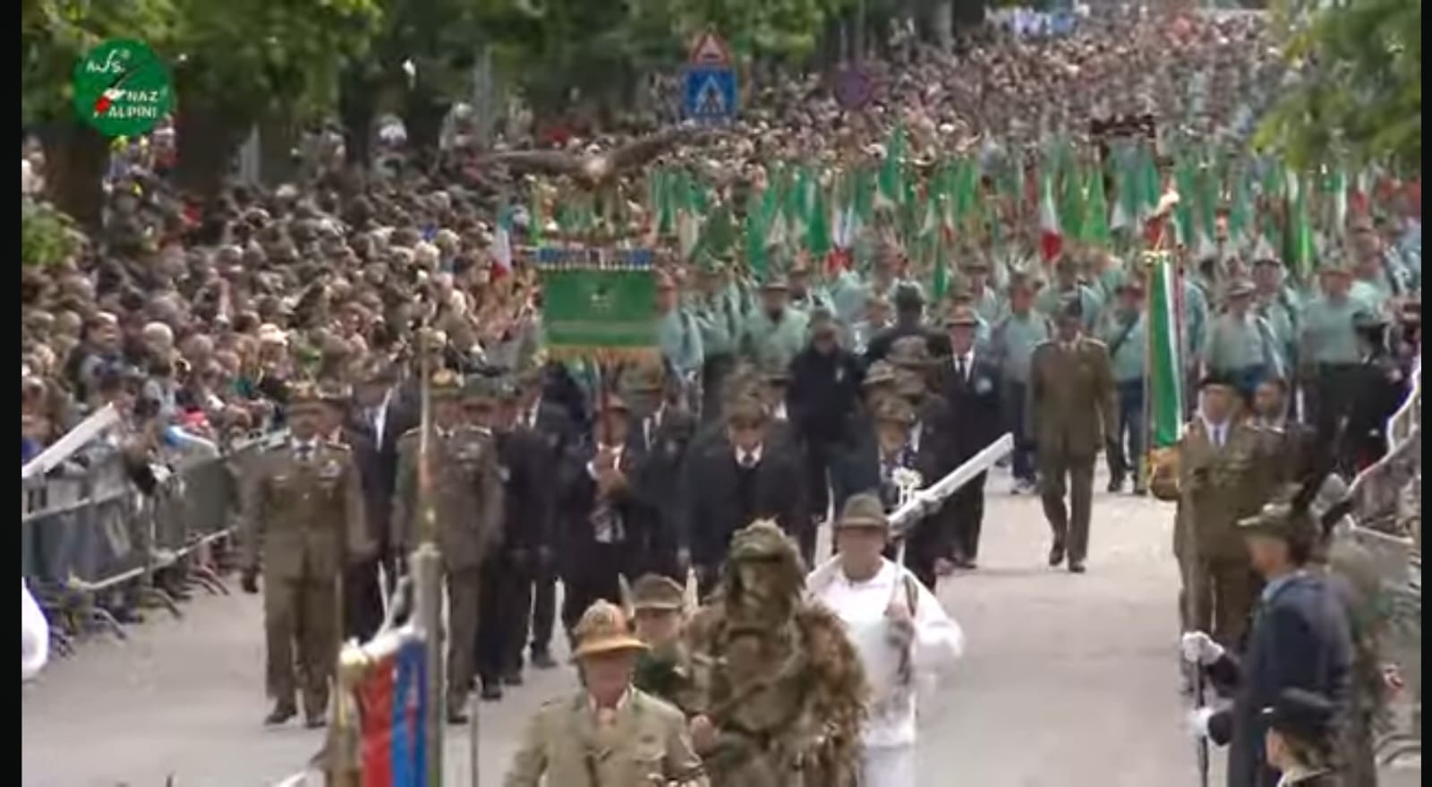 La 96ª Adunata Nazionale degli Alpini a Biella: Tradizione, Onore e Memoria tra le Montagne Piemontesi. Tra i presenti anche i sergente Picciocchi di Baiano
