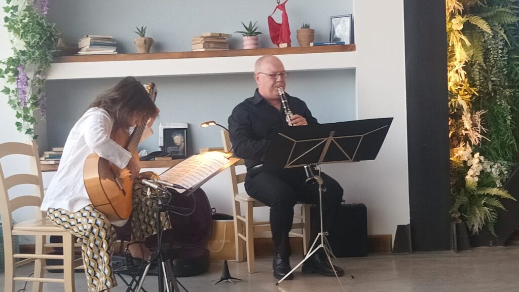 Avella, emozioni in musica con il DualDuo: si chiude con successo la rassegna “lABELLAinArteFestival” al Convivium Garden