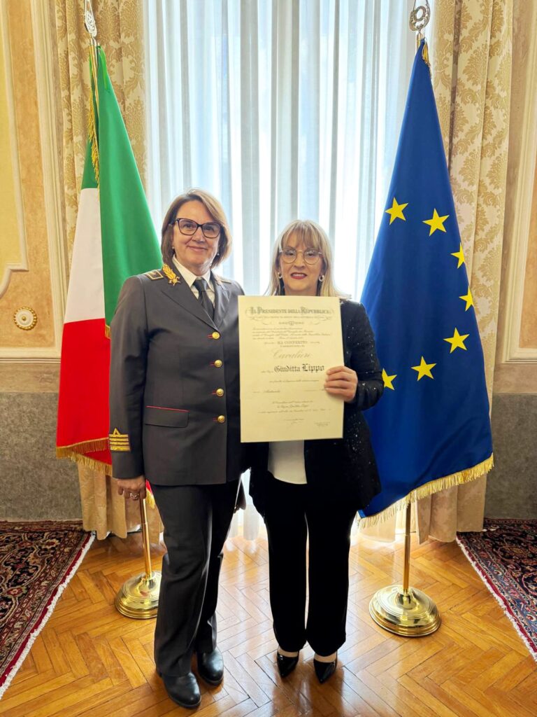 Avellino, consegnate le Onorificenze al Merito della Repubblica: tra i premiati Giuditta Lippo, “Cavaliere” dopo oltre 40 anni nei Vigili del Fuoco