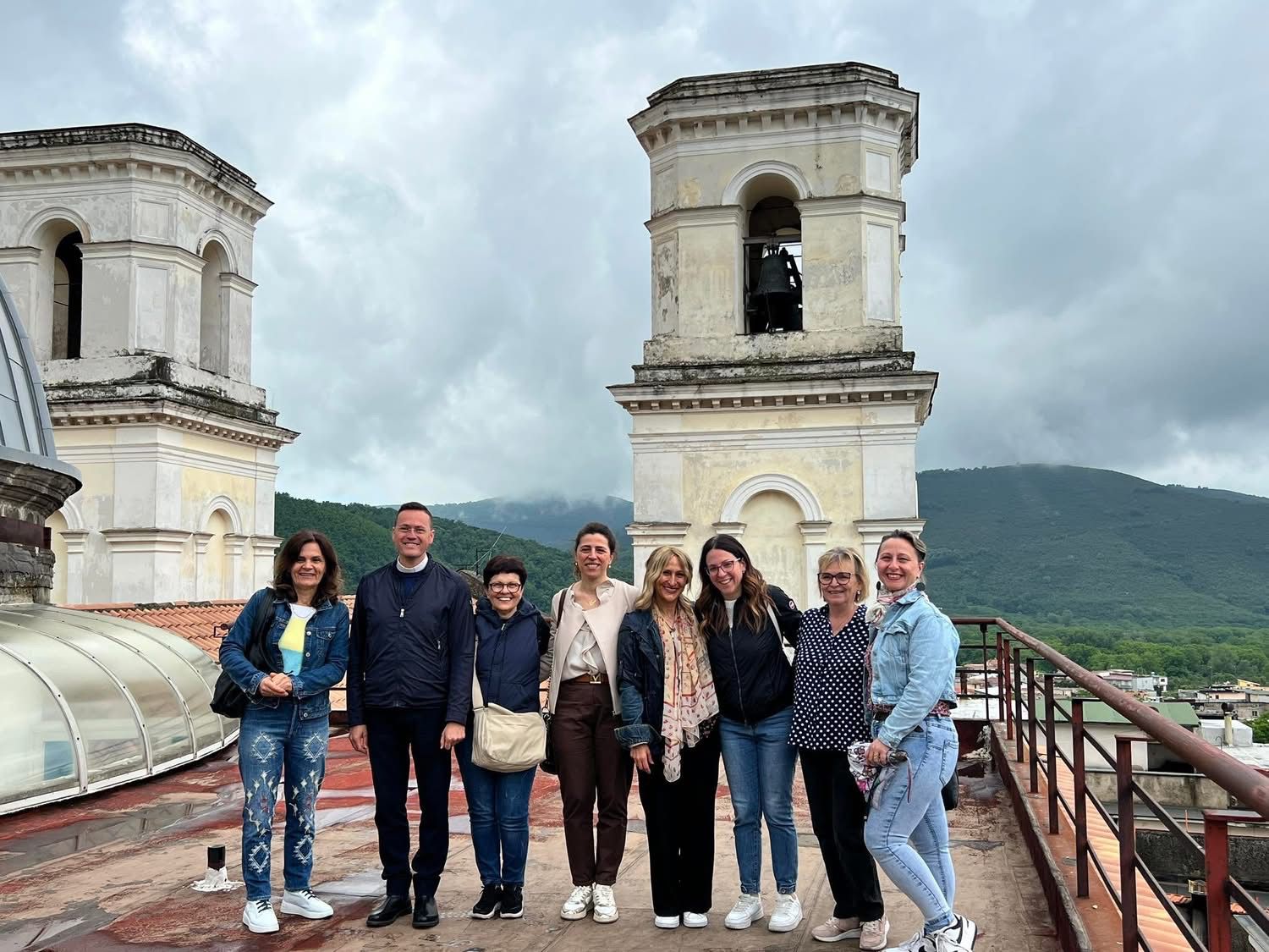 Un giorno tra cielo e radici: i bambini del “Manzoni” alla scoperta dell’anima più profonda di Mugnano del Cardinale (foto)