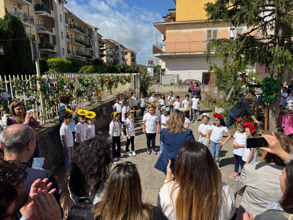 Somma Vesuviana, giornata tra scuole e cultura per il sindaco Di Sarno: “Un viaggio tra educazione, arte e crescita”(Foto)