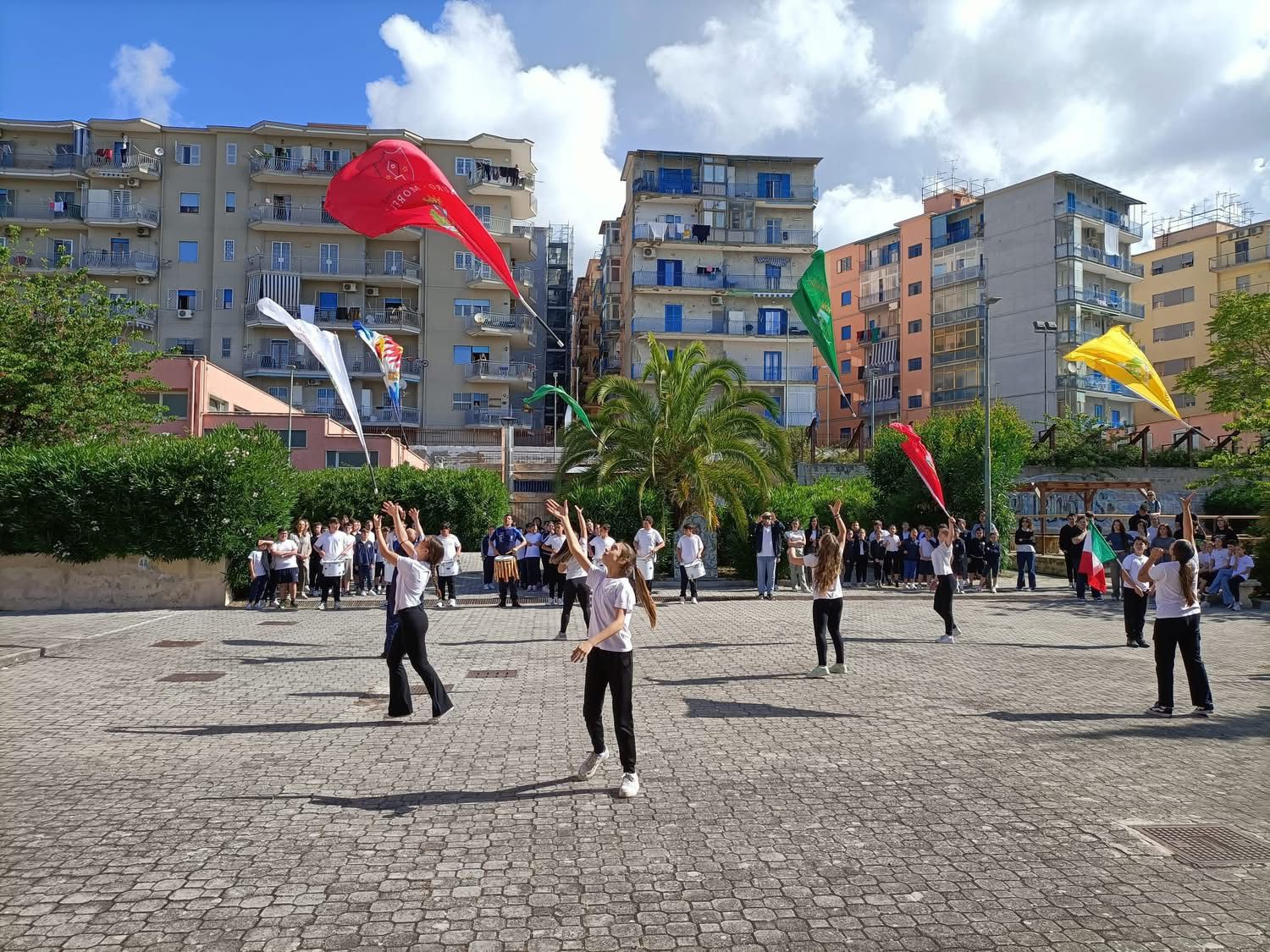 Torre del Greco, studenti da Francia e Ungheria ospiti per una settimana grazie all’Istituto Comprensivo Sauro Morelli