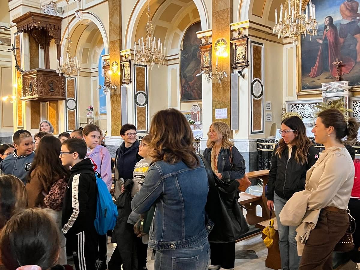 Un giorno tra cielo e radici: i bambini del “Manzoni” alla scoperta dell’anima più profonda di Mugnano del Cardinale (foto)