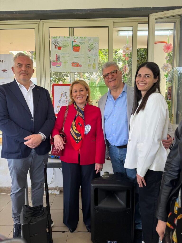 Somma Vesuviana, giornata tra scuole e cultura per il sindaco Di Sarno: “Un viaggio tra educazione, arte e crescita”(Foto)