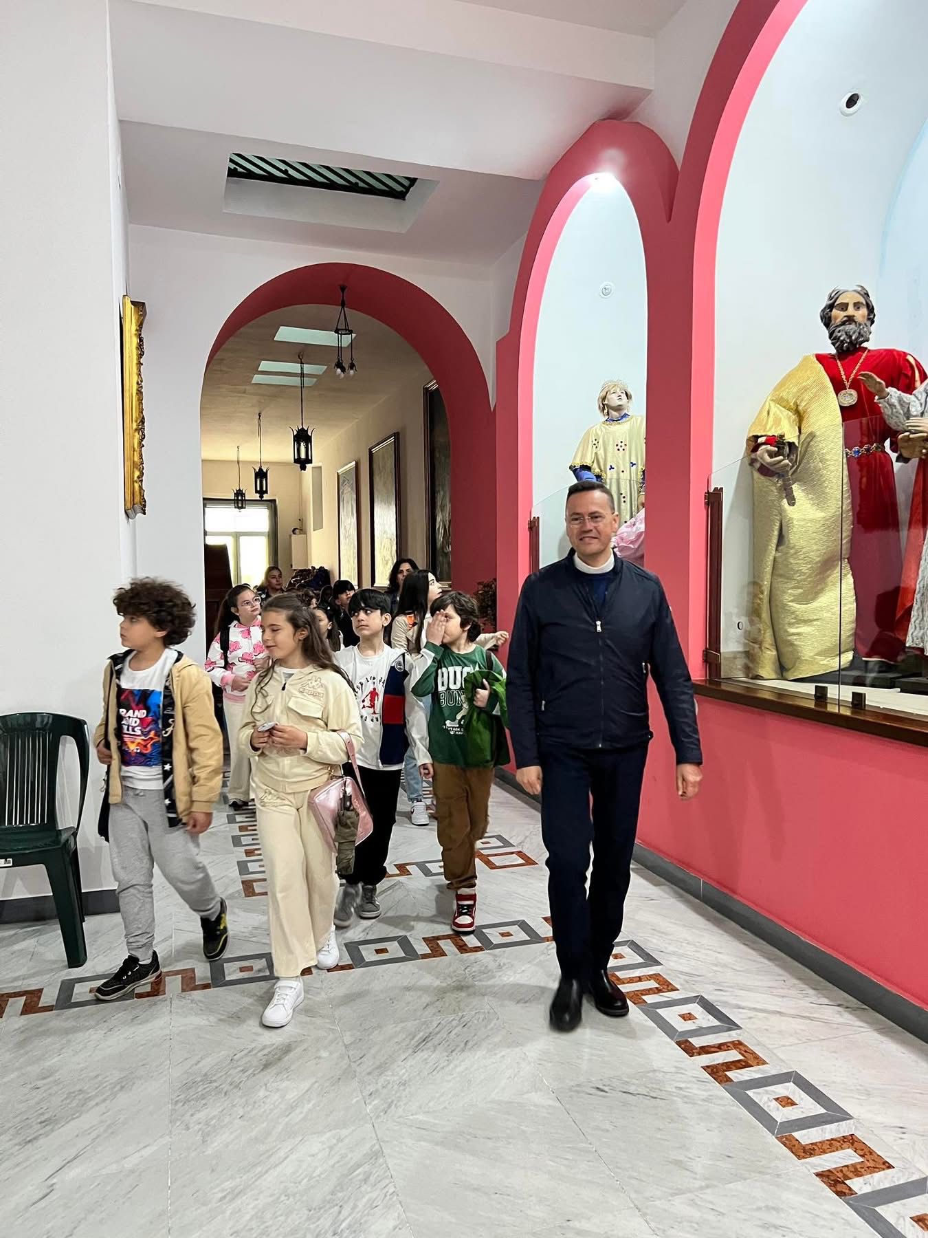 Un giorno tra cielo e radici: i bambini del “Manzoni” alla scoperta dell’anima più profonda di Mugnano del Cardinale (foto)