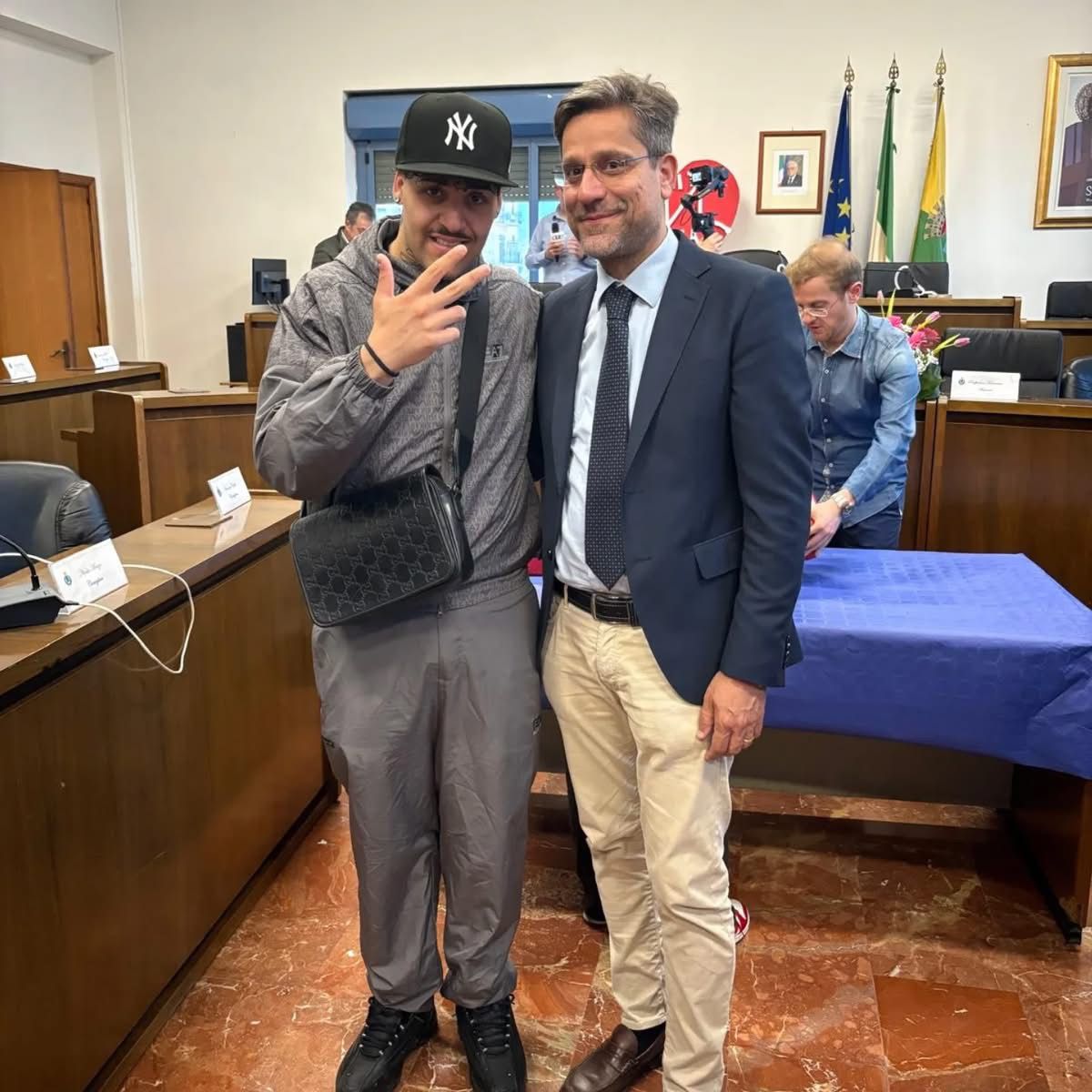 Nocera Superiore, nasce il progetto “Città Cardioprotetta”: dodici defibrillatori sul territorio e corsi gratuiti per i cittadini.(Foto)