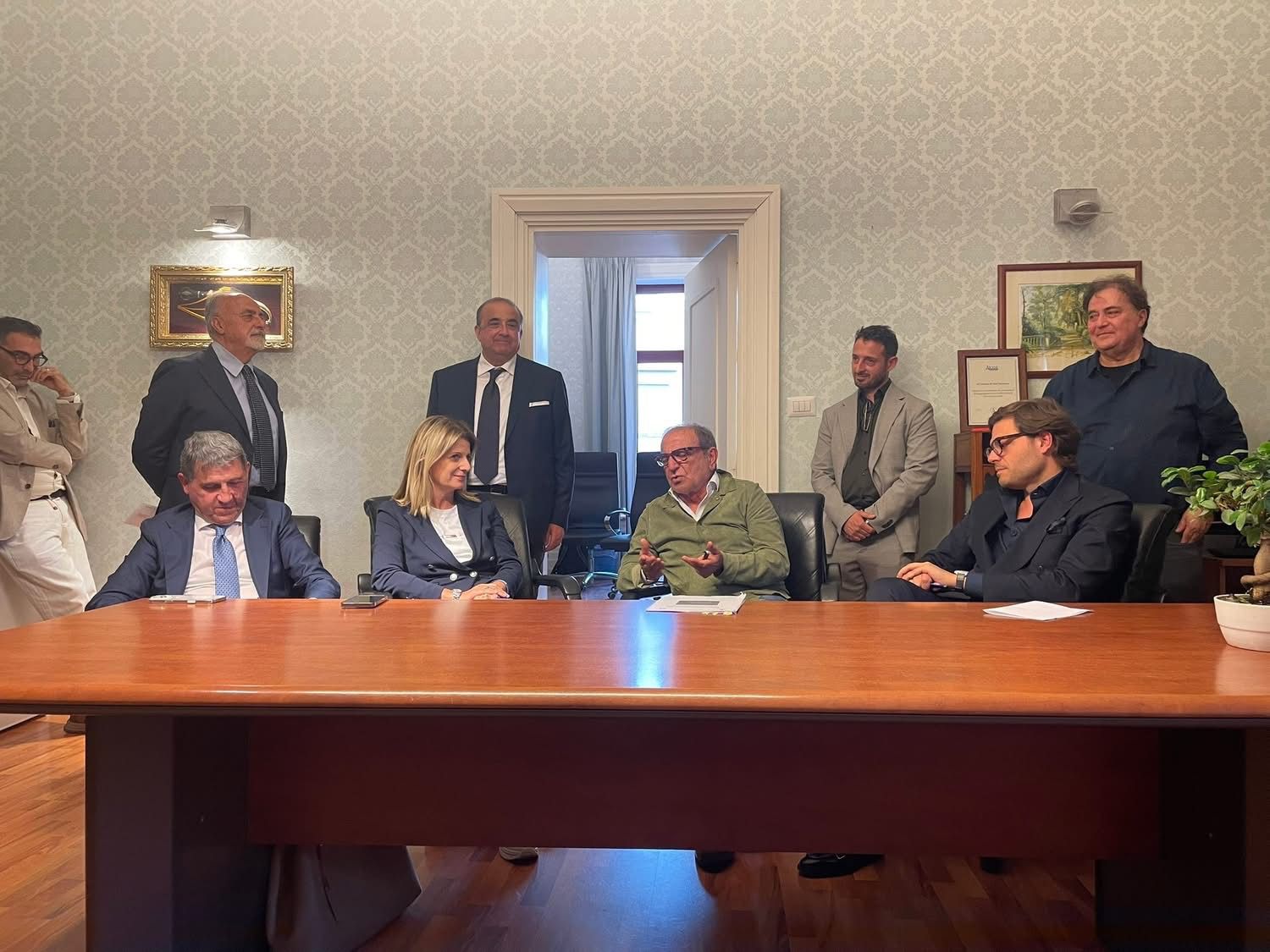 Sant’Anastasia accoglie il Sottosegretario Fausta Bergamotto del Ministero delle Imprese e del Made in Italy: un incontro per rilanciare il territorio e affrontare le sfide locali