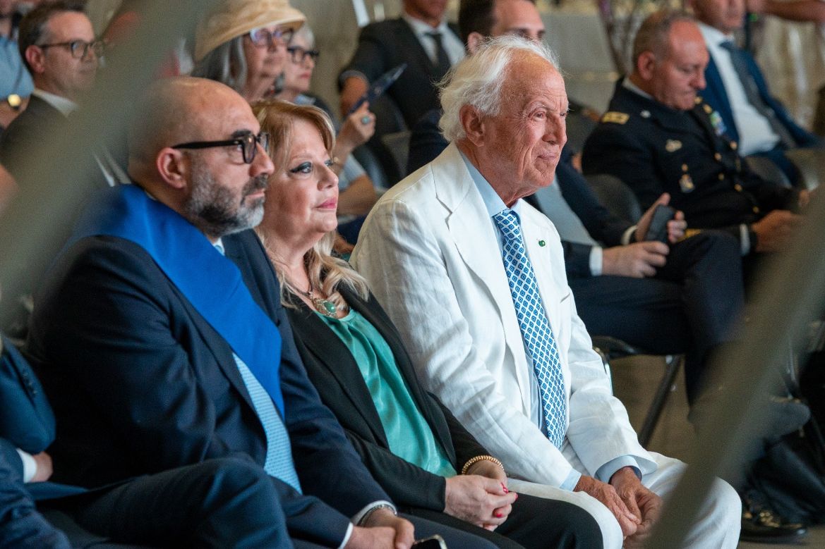 Grande successo e partecipazione per “Insieme per costruire Domani”, l’evento di OMI Oﬃcine Meccaniche Irpine di ieri, lunedì 23 giugno 2025.