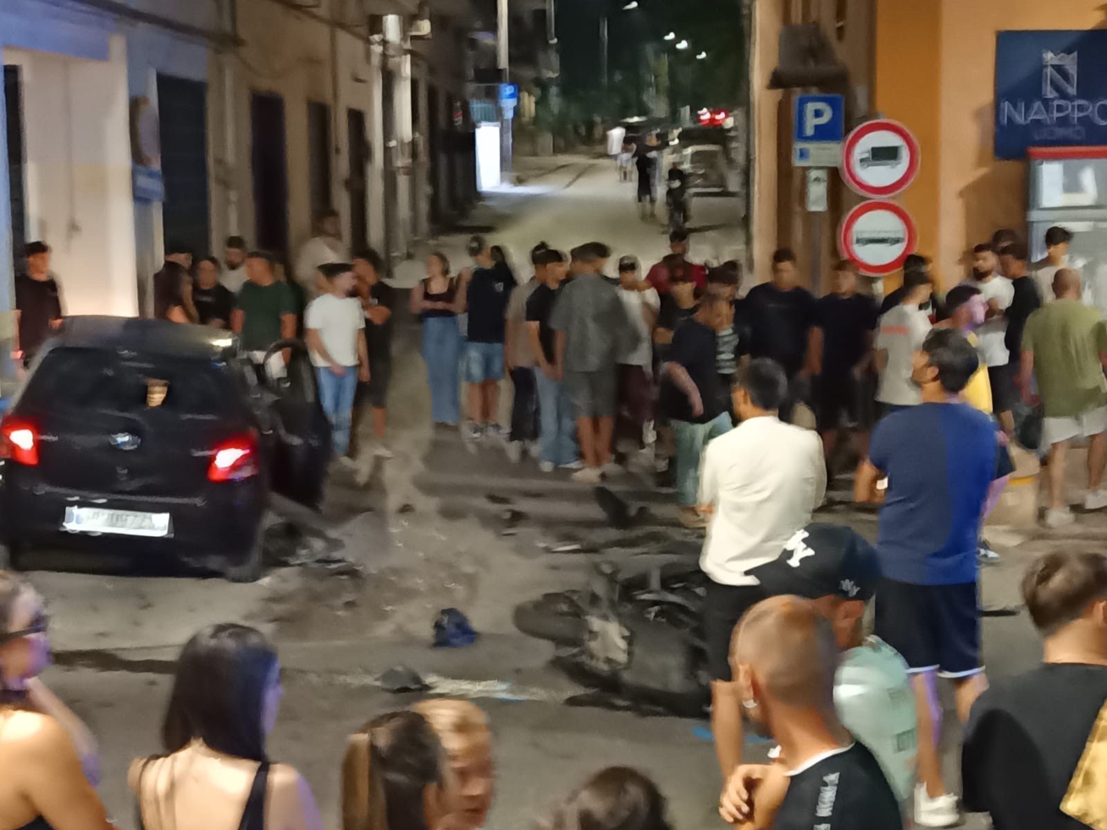 Grave incidente nella notte a Sperone: scontro tra auto e moto, un giovane in prognosi riservata Grave incidente nella notte a Sperone: scontro tra auto e moto, un giovane in prognosi riservata