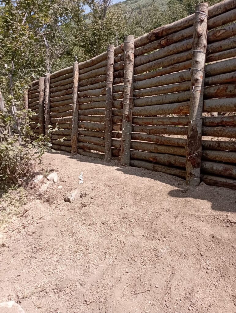Sicurezza e ambiente: nuova palizzata in legno nell’area Pozzo tra Mugnano del Cardinale, Sirignano e Quadrelle
