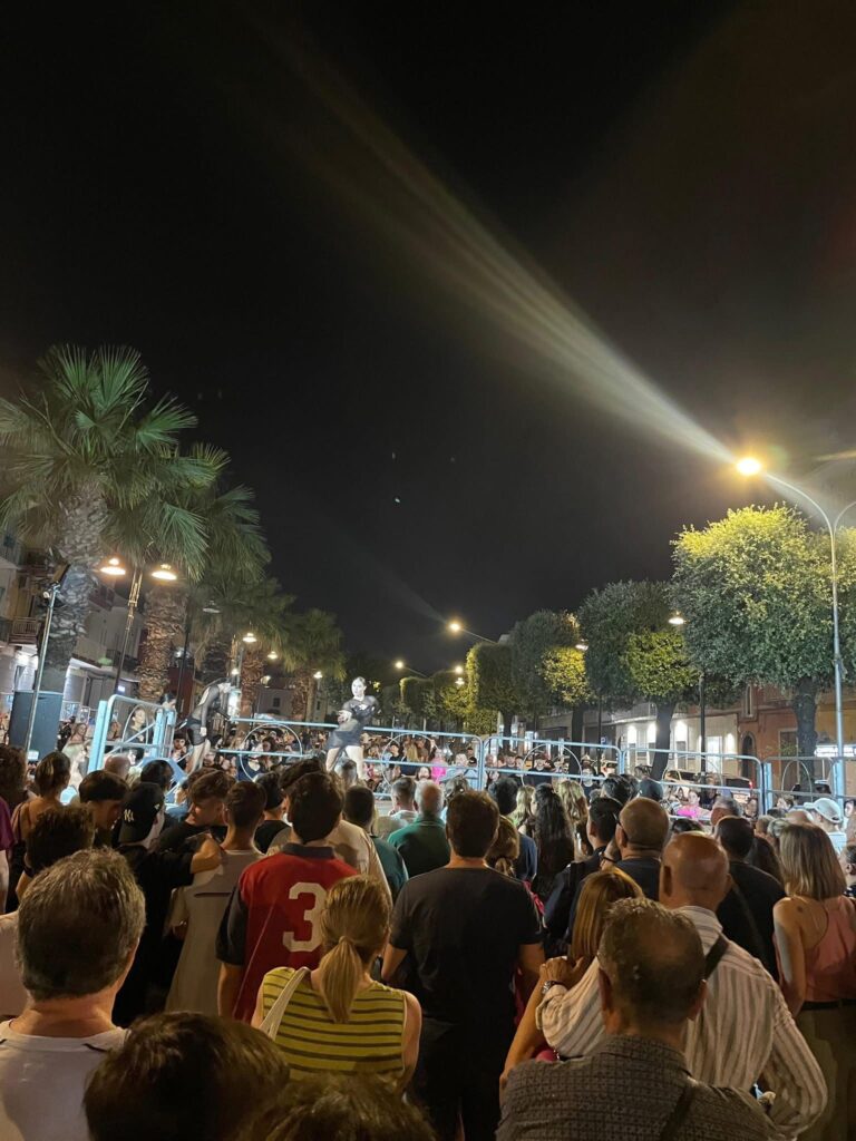 Sant’Anastasia celebra la Giornata Nazionale dello Sport: entusiasmo in piazza tra giovani talenti e spirito di comunità.(FOTO)