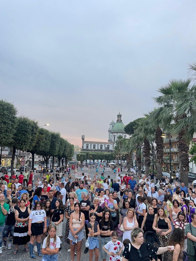 Sant’Anastasia celebra la Giornata Nazionale dello Sport: entusiasmo in piazza tra giovani talenti e spirito di comunità.(FOTO)