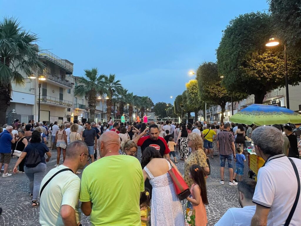 Sant’Anastasia celebra la Giornata Nazionale dello Sport: entusiasmo in piazza tra giovani talenti e spirito di comunità.(FOTO)