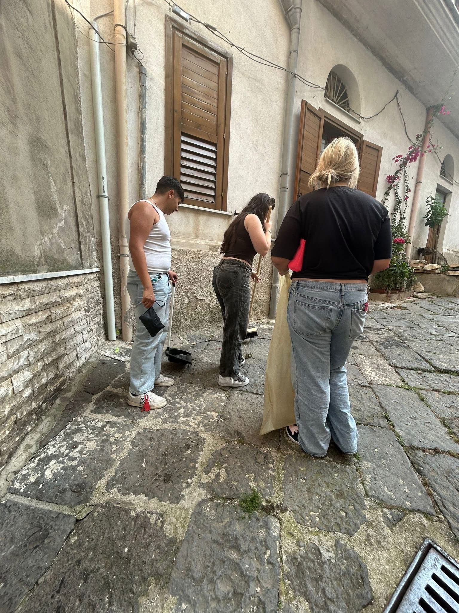 Mugnano del Cardinale, giovani protagonisti del cambiamento: al via il Servizio Civile 2025/2026 con interventi per il decoro urbano