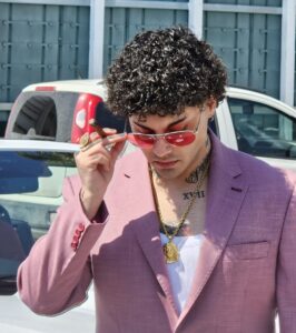 “No Sense”: il nuovo singolo di Pessima Cenere è già un earworm pronto a farsi strada