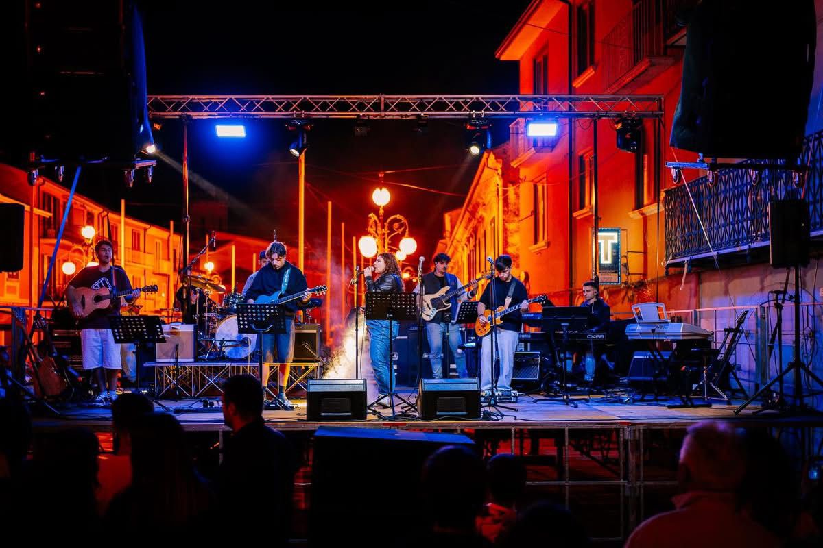 Montefalcione, applausi per i saggi di fine anno di Underbeat: “Una risorsa preziosa per la nostra comunità”