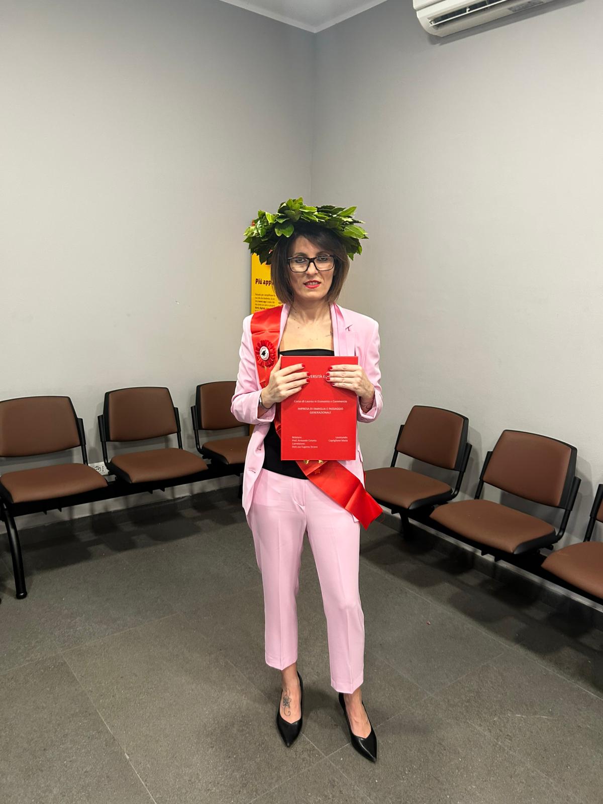 100 DI QUESTI GIORNI. Quadrelle,  laurea per Maria Capriglione in Economia e Commercio