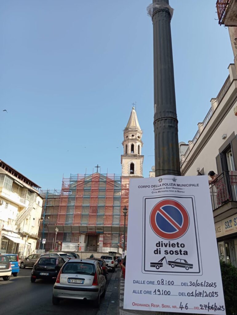 Sant’Anastasia: divieto di sosta su via Roma e piazzetta Scuole Elementari per rifacimento segnaletica orizzontale