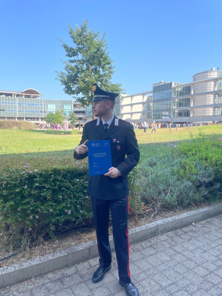 Baiano, laurea per il Maresciallo dei Carabinieri Armando De Laurentiis: Siamo orgogliosi di te