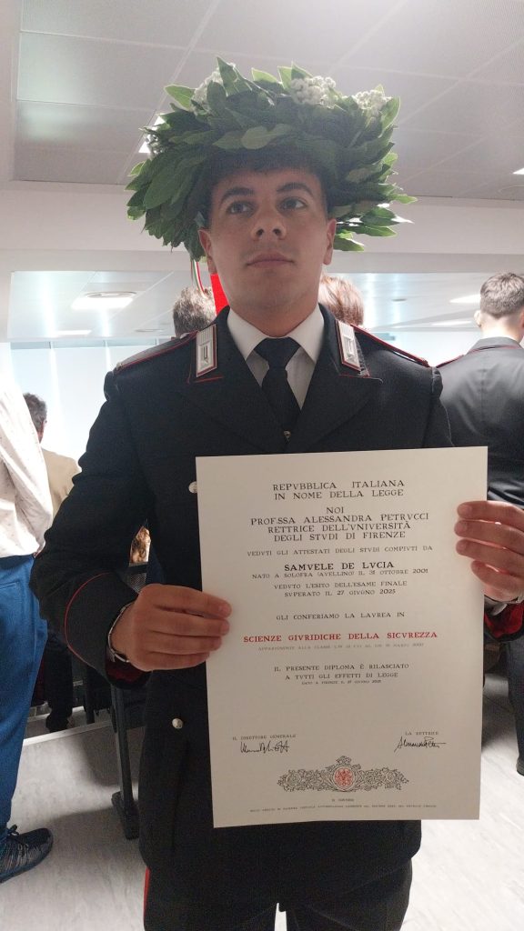 Il Maresciallo dei Carabinieri Samuele De Lucia consegue la laurea in Scienze Giuridiche della Sicurezza